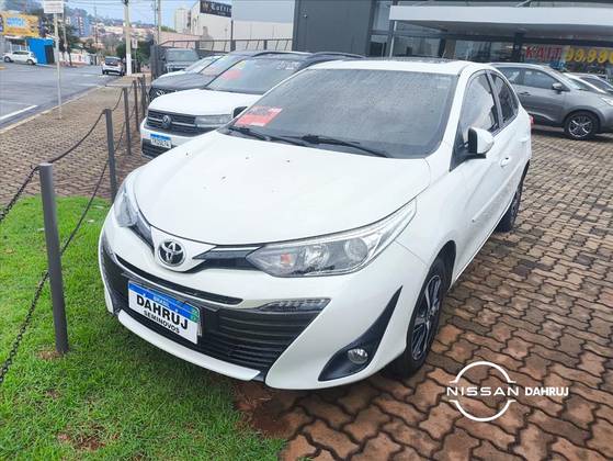 TOYOTA YARIS 1.5 16V FLEX SEDAN XLS CONNECT MULTIDRIVE TOYOTA YARIS 1.5 16V FLEX SEDAN XLS CONNECT MULTIDRIVE